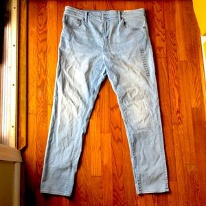 NWT American Eagle Athletic fit Flex 36 x 32 men’s jeans light wash